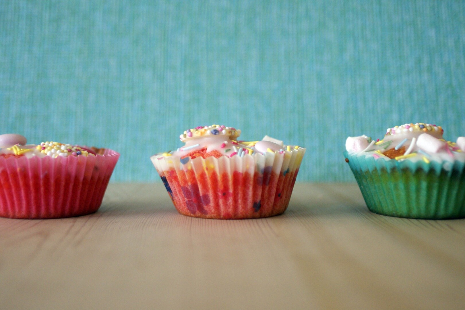 A row of cakes - sharing and generosity are essential for the new leadership