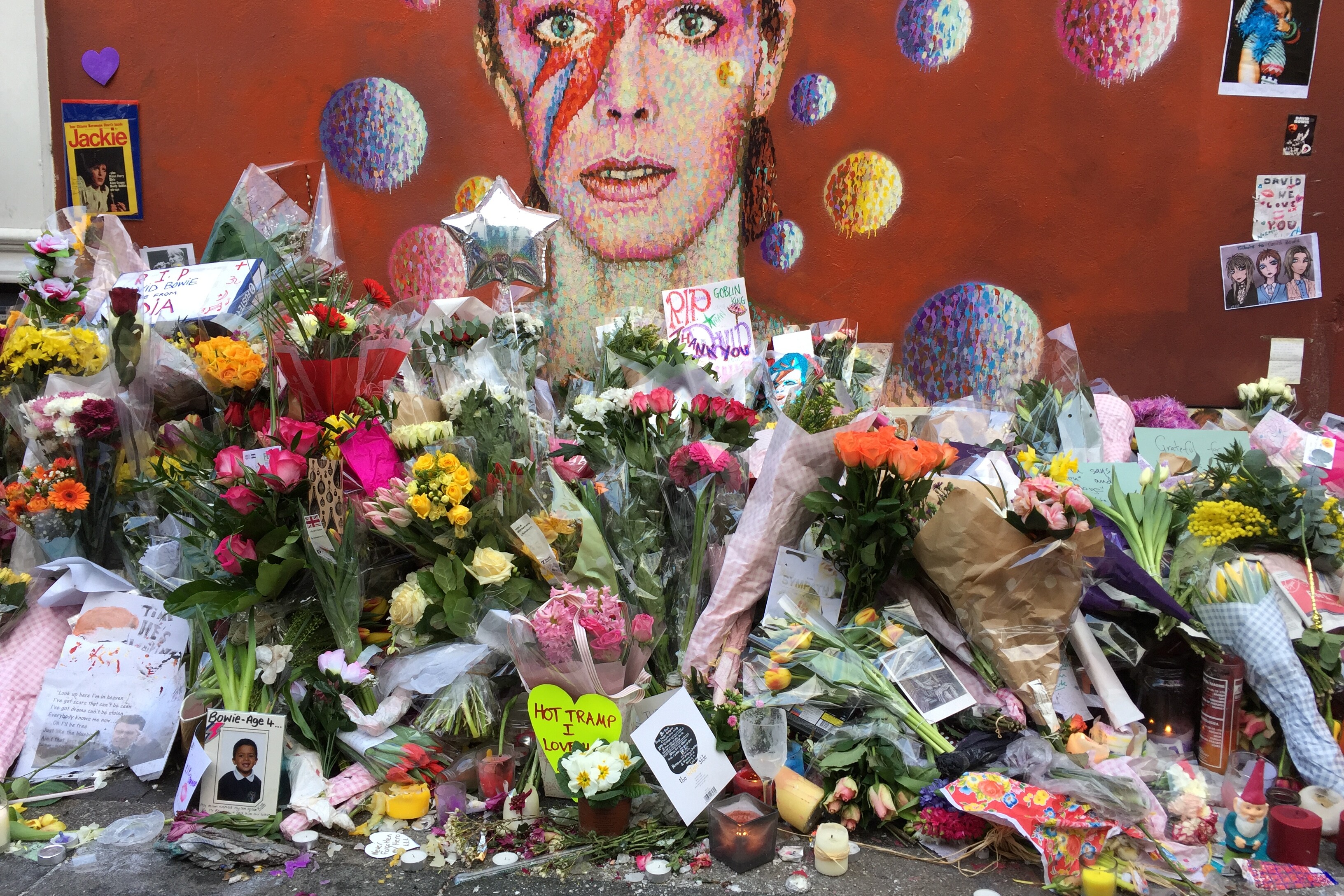 Bowie tribute in Brixton