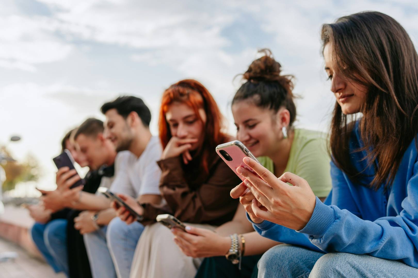 Digital social technologies are transforming human behaviours and experiences